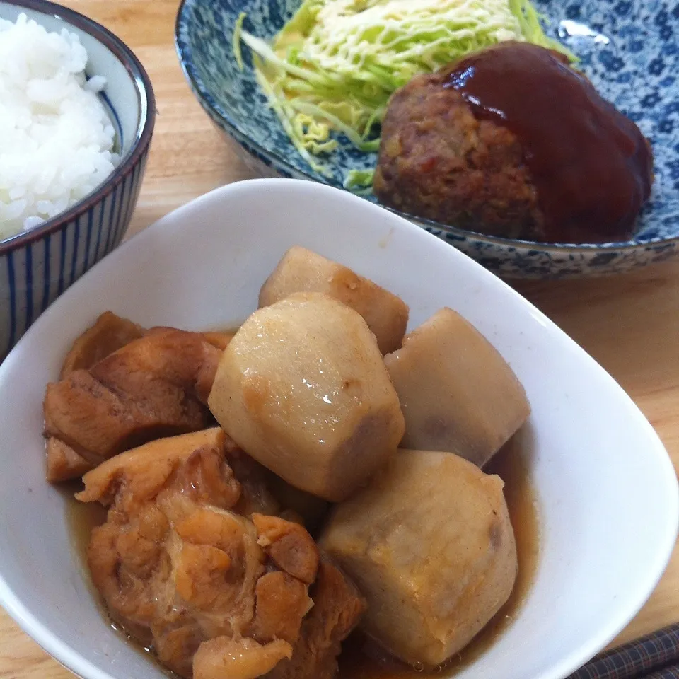 小芋と鳥の田舎煮＆ハンバーグ|せんちゃんさん