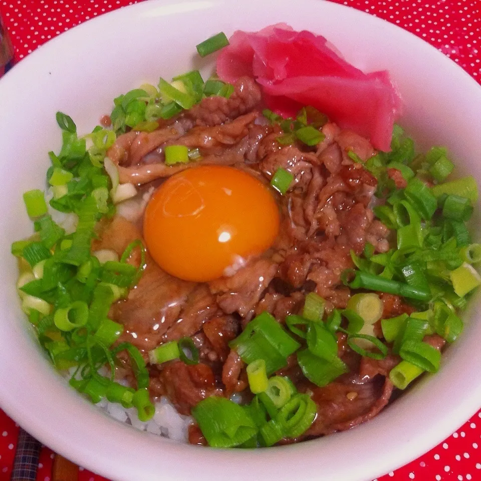 スタミナ玉子丼！！|せんちゃんさん