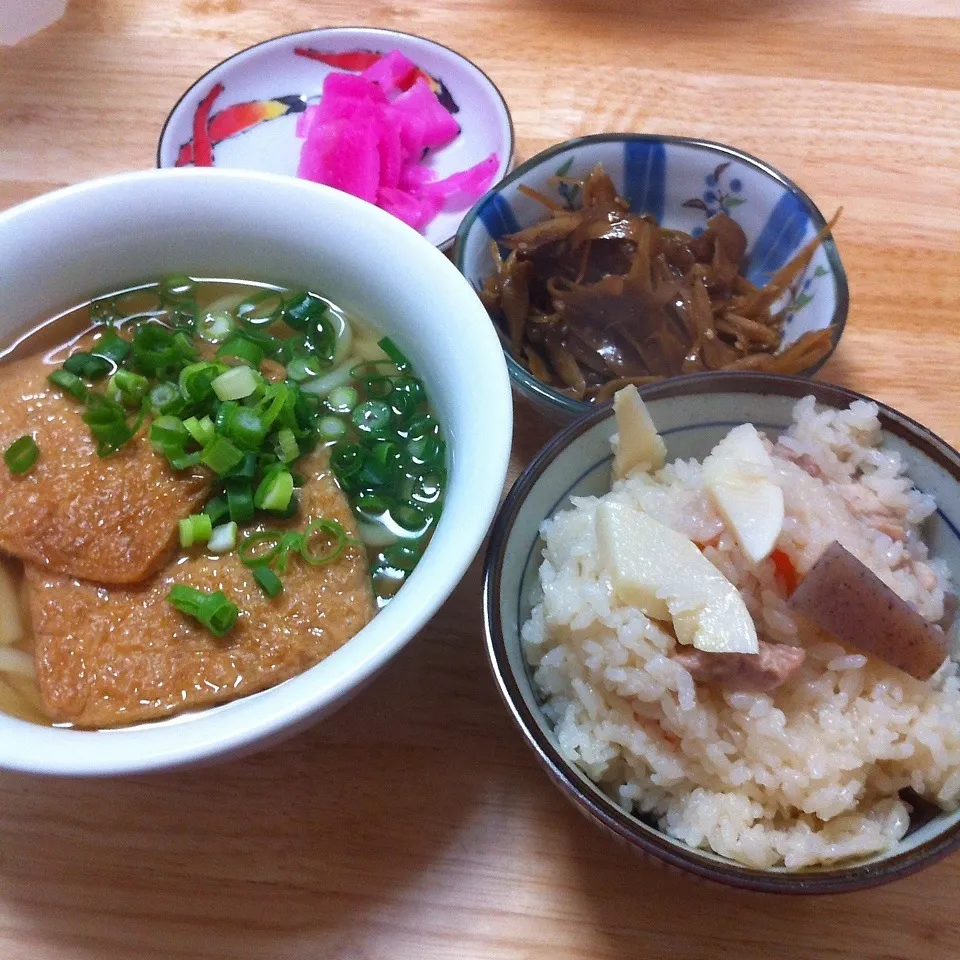 キツネとタケノコご飯|せんちゃんさん