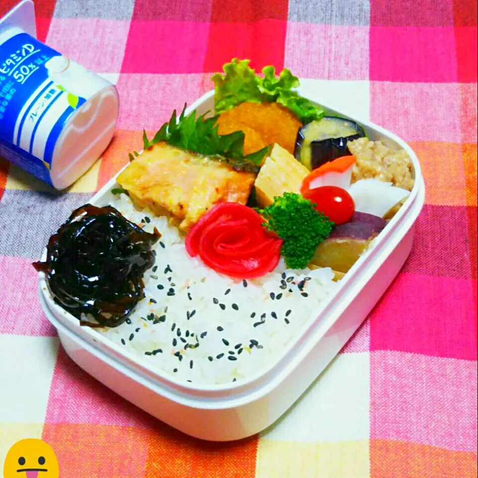 Snapdishの料理写真:息子のお弁当(強制～茄子の肉味噌がけ😬)|かあたん(元ポップン)さん