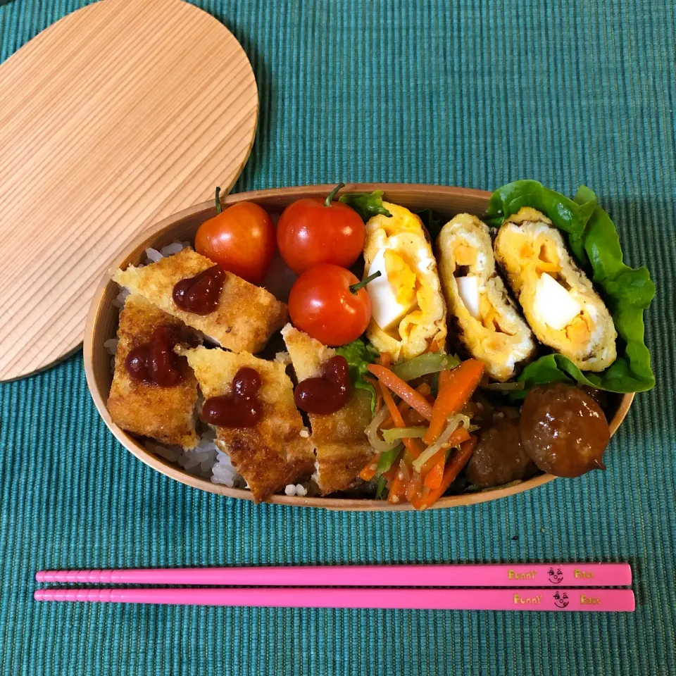 今日のお仕事お弁当🍱
ブロッコリーの茎と人参の日キンピラ^_^
ゆで卵を卵焼きにしてみた^_^|RU.Farmさん