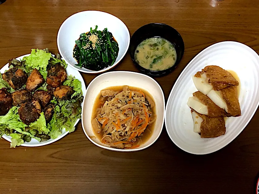 鯖水煮缶の竜田揚げ、ほうれん草のお浸し、千切り大根煮、もち吉の揚お餅、アサリのお味噌汁|ma-ko omaさん