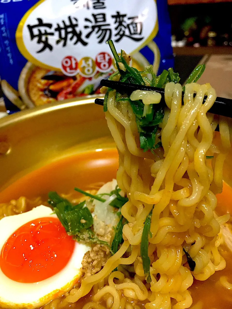 安城湯麺  海鮮味
魚貝の旨み🧡うましうまし✌️
次回リピ購入けってーい😚
#韓国ラーメン|🌿ぴぴさん