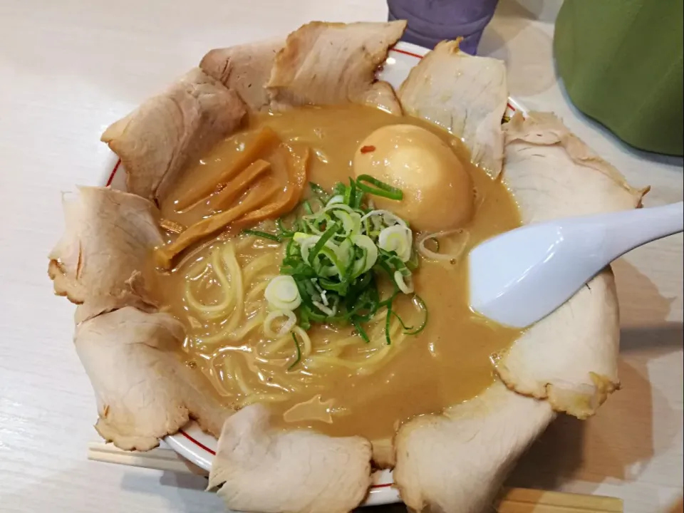 天下一品☆チャーシュー麺
 #硬麺
 #煮玉子|Kojiさん