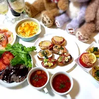 牡蠣グラタン🐠 ミネストローネ🍳 ブルスケッタ三種🥖 ステーキ🥩 ツナトマトのサラスパ🍅 サーモンとホタテのカルパッチョ🐡|ピロリさん