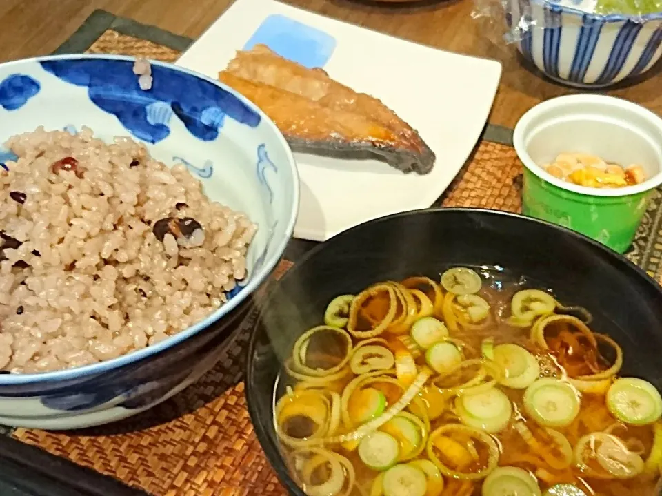 鯖みりん干し&納豆葱の味噌汁|まぐろさん