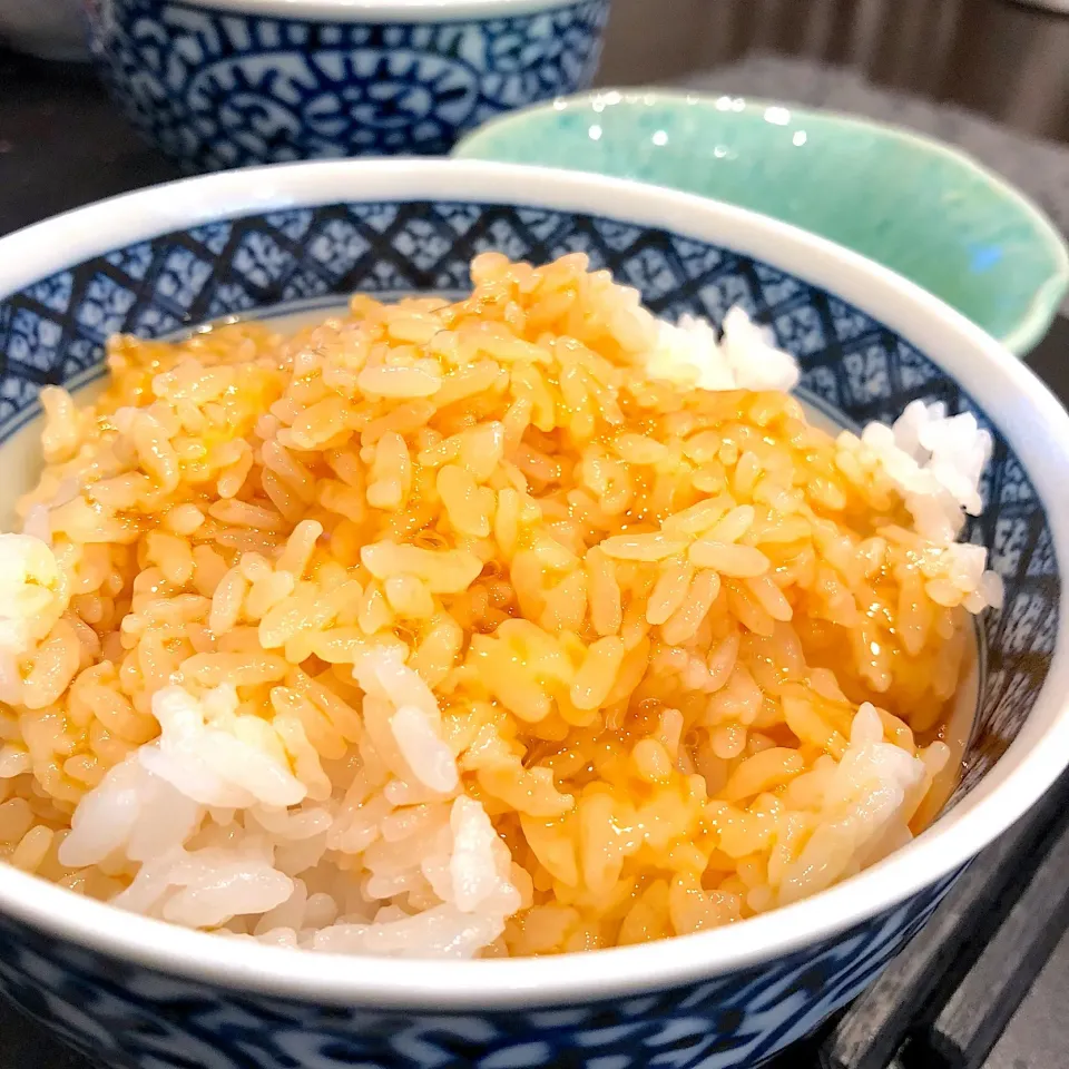 卵かけご飯🍚✨|ヨッチャンさん