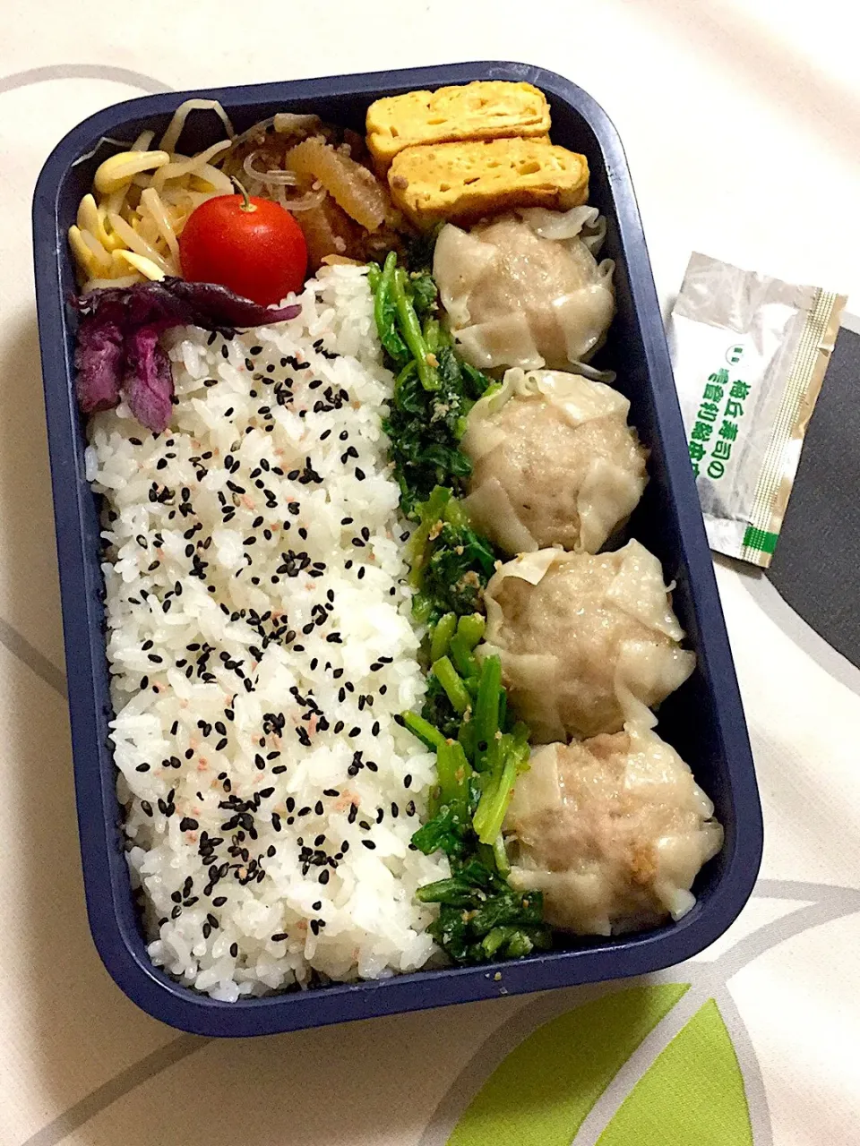 20181121兄弁当。出来合いの焼売弁当。😅|hanakoさん