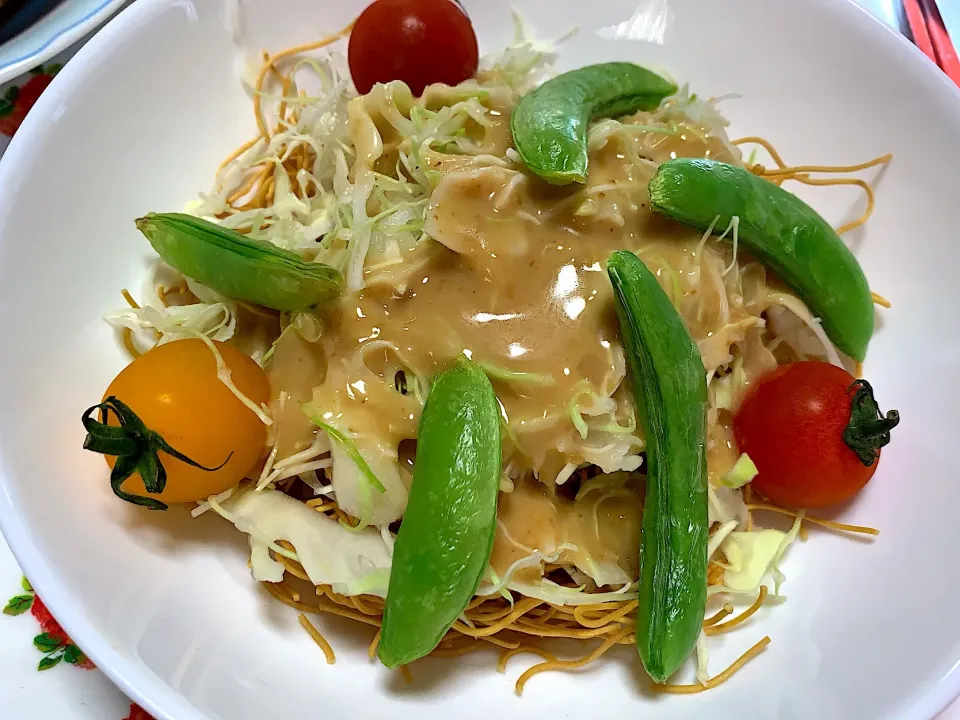 パリパリ麺サラダ🥗😋|yumyum😋さん