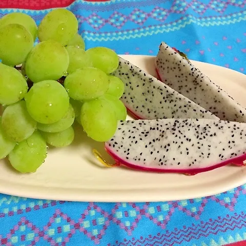 *\(^o^)/* 桃太郎ぶどう♪♪|cafechanさん