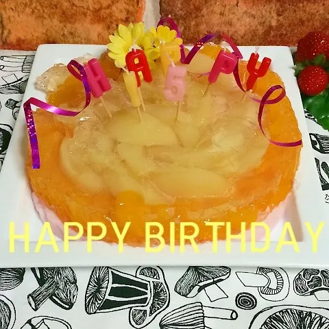 Snapdishの料理写真:ヾ(＠^▽^＠)ﾉ お誕生日ケーキ♡|cafechanさん