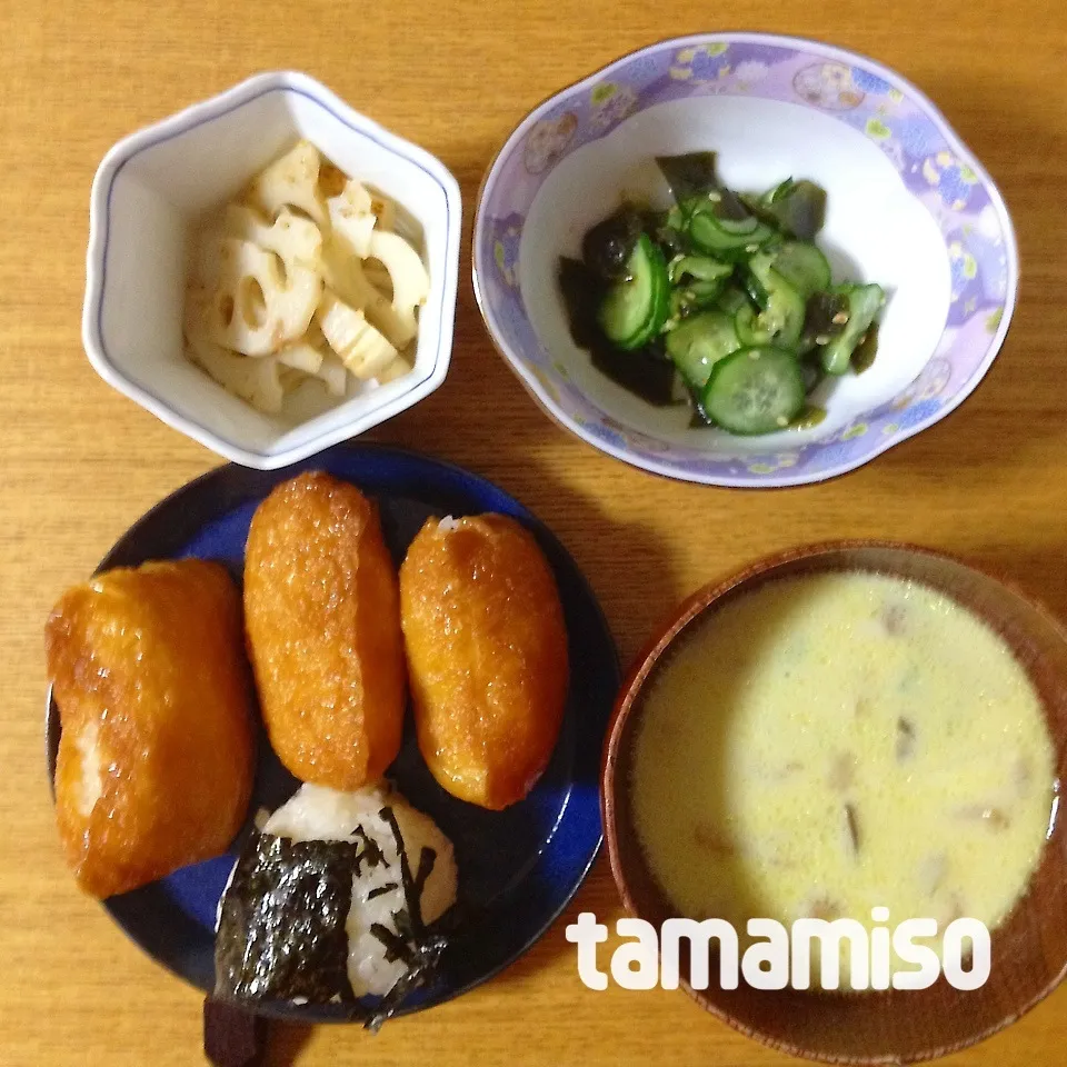 Snapdishの料理写真:おお稲荷さんと美味しいスープの夕飯|tamamisoさん