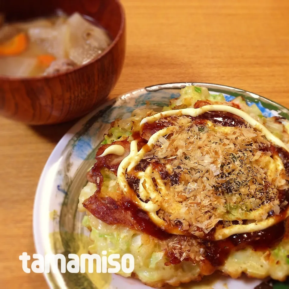 Snapdishの料理写真:お好み焼きとつみれ汁|tamamisoさん