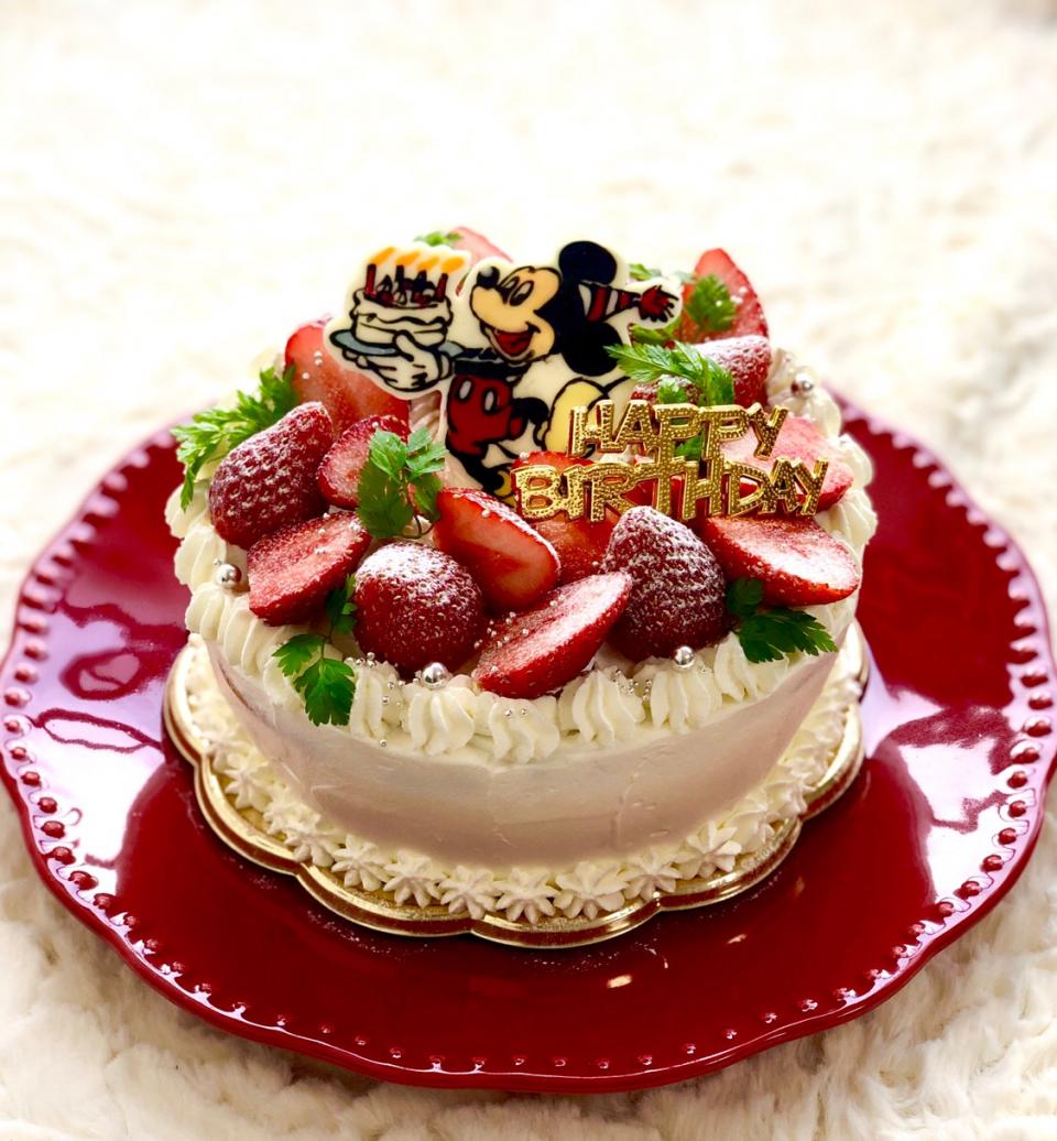 ミッキーのバースデーケーキ かくれんぼケーキ 富士子 Snapdish スナップディッシュ Id E0qfia