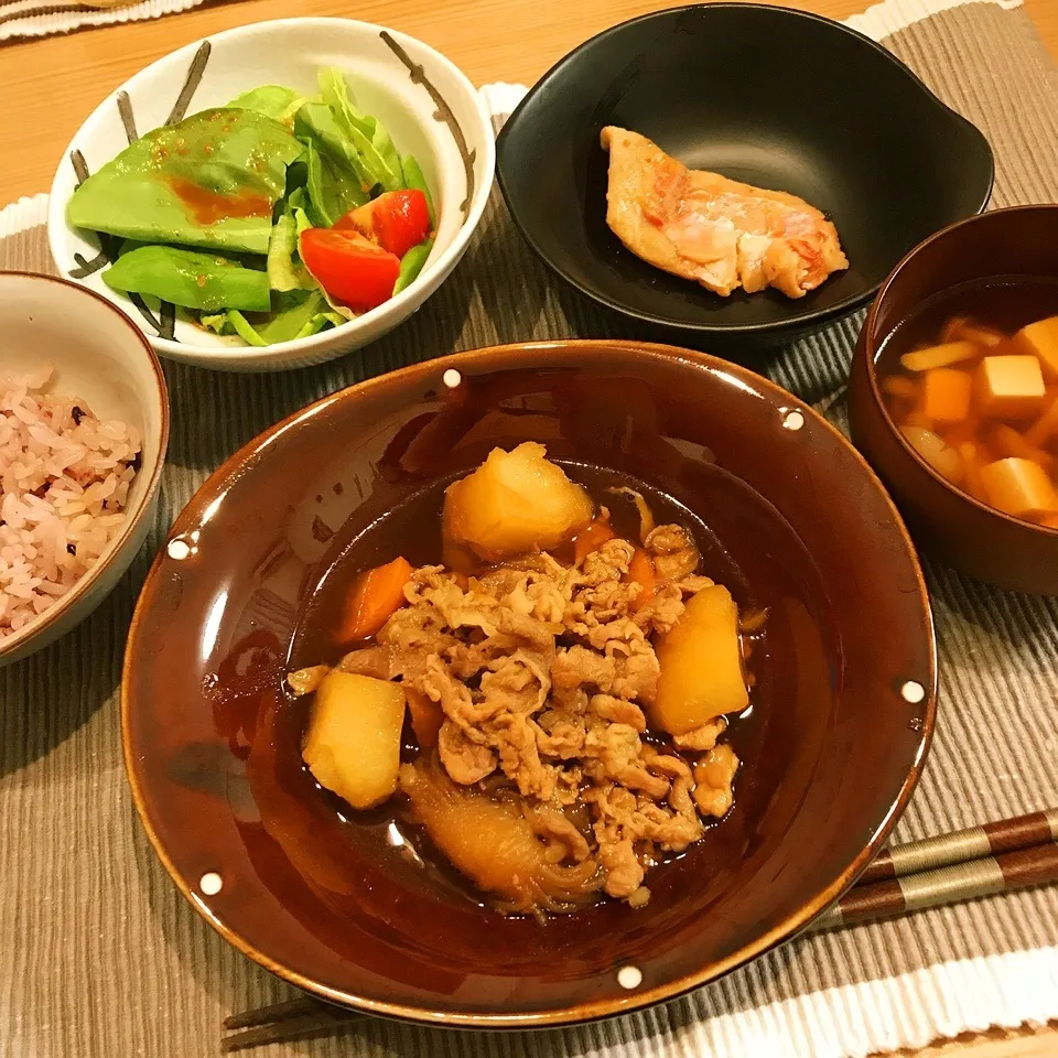 Snapdishの料理写真:肉じゃが、金目鯛の味噌漬け♡|Reichangさん