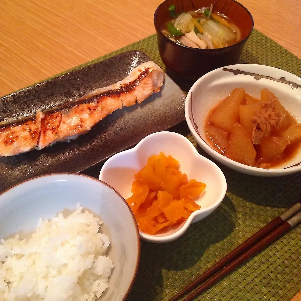 鮭の塩麹焼、大根のツナ煮、野菜中華スープ|Reichangさん