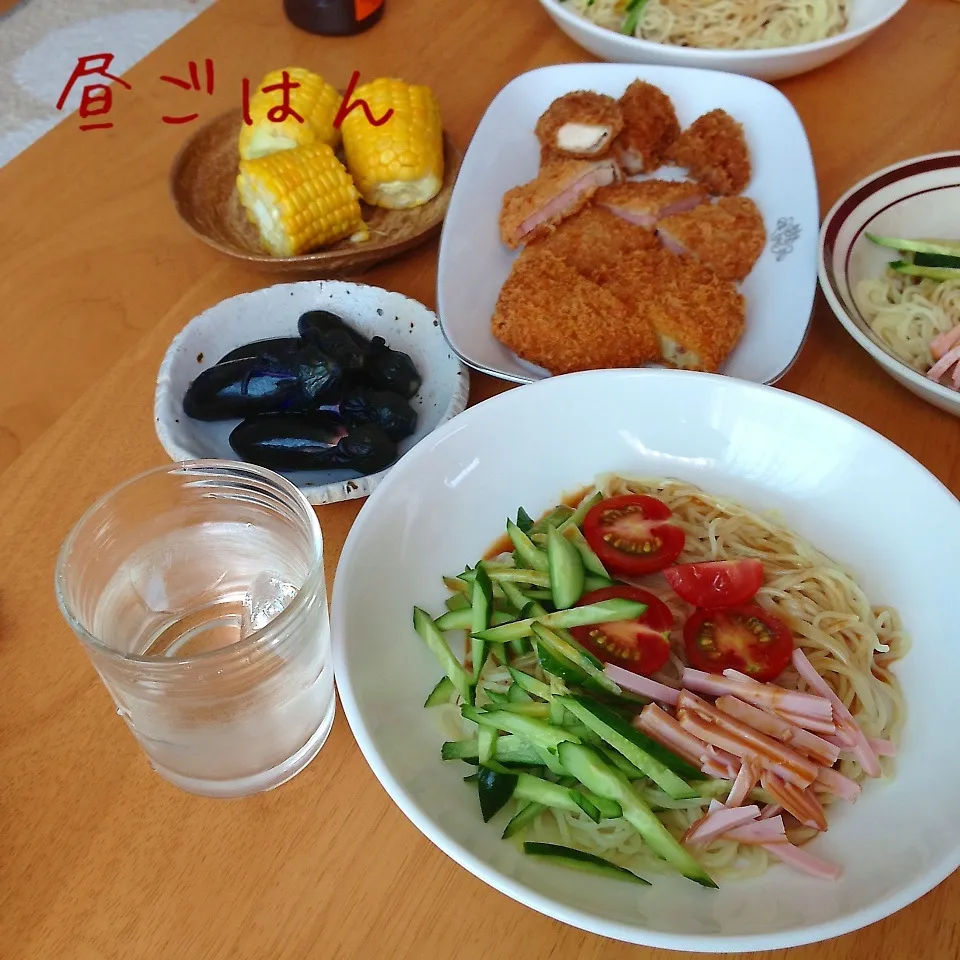 Snapdishの料理写真:休日の昼ごはん|とももさん