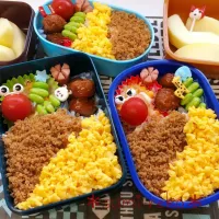 Snapdishの料理写真:幼稚園お弁当♪ついでに2歳娘弁当♪|sumire-koさん