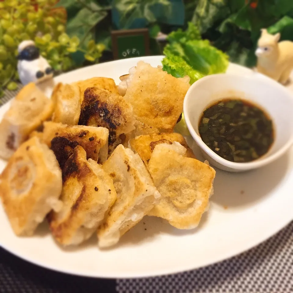 油揚げじゃあないよ。ひと口 餅餃子だよ。|Wabiさん