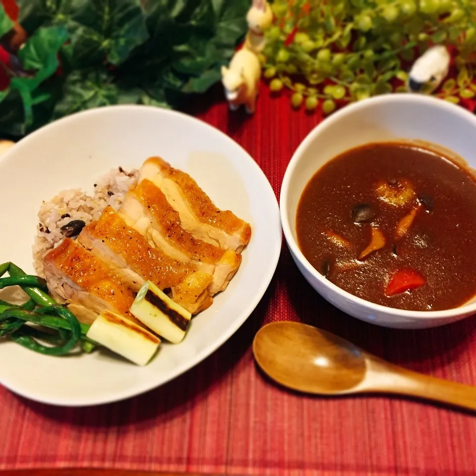 春の日に照り焼きチキン丼。シメて下さい赤だしカレー|Wabiさん