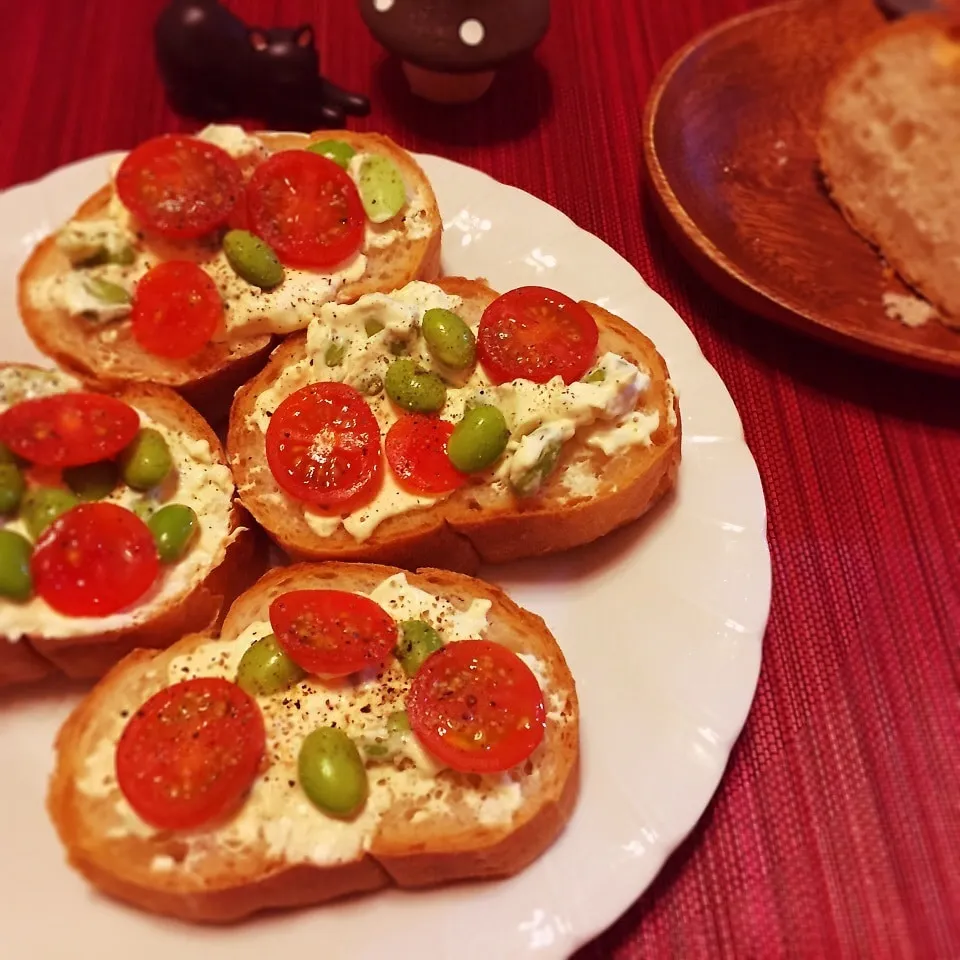 枝豆とミニトマトのクリチタルティーヌ|Wabiさん