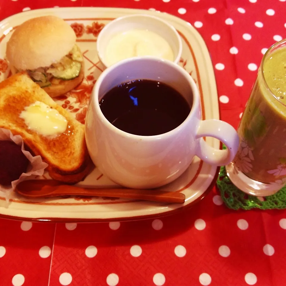 新鮮野菜のスムージー付き☆今日の朝ごはん♡|marikoさん