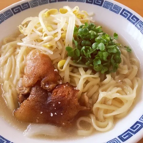 豚足ラーメン。|ゆっこちゃんさん