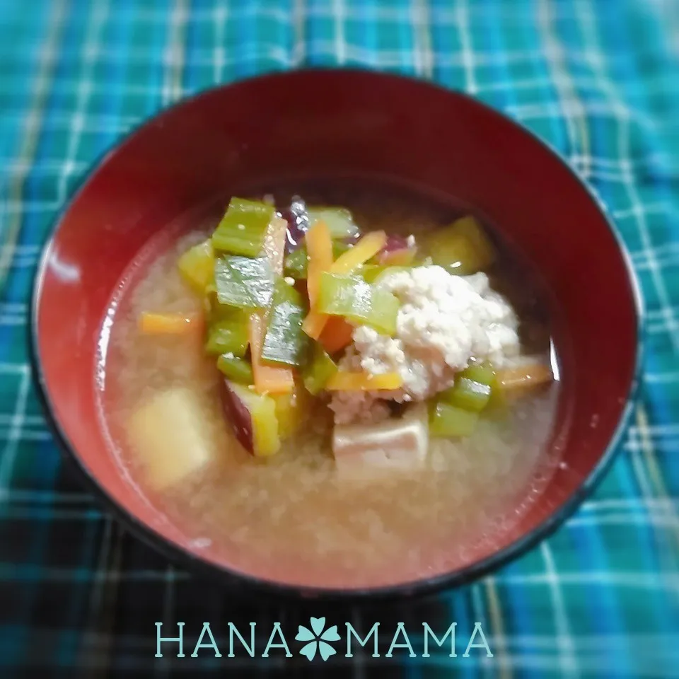 豚豆腐つくね入り♡さつまいもの味噌汁|花ママさん