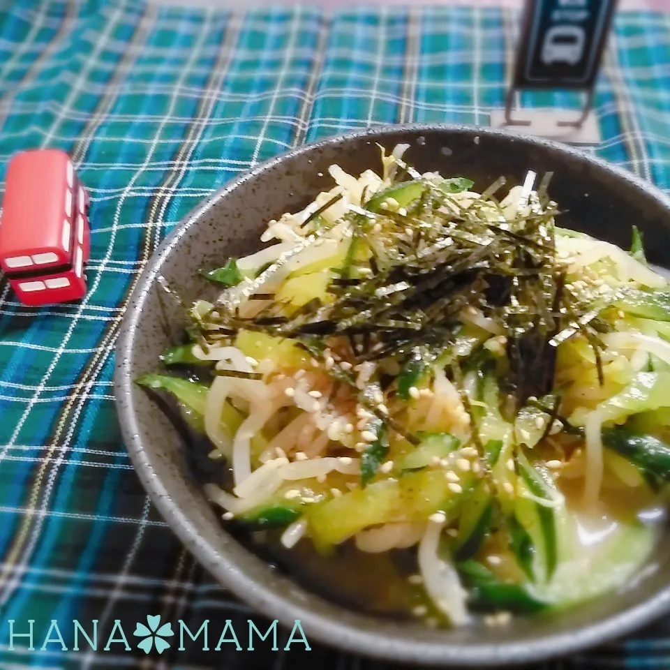 Snapdishの料理写真:もやしときゅうりだけで♡ただのナムル|花ママさん