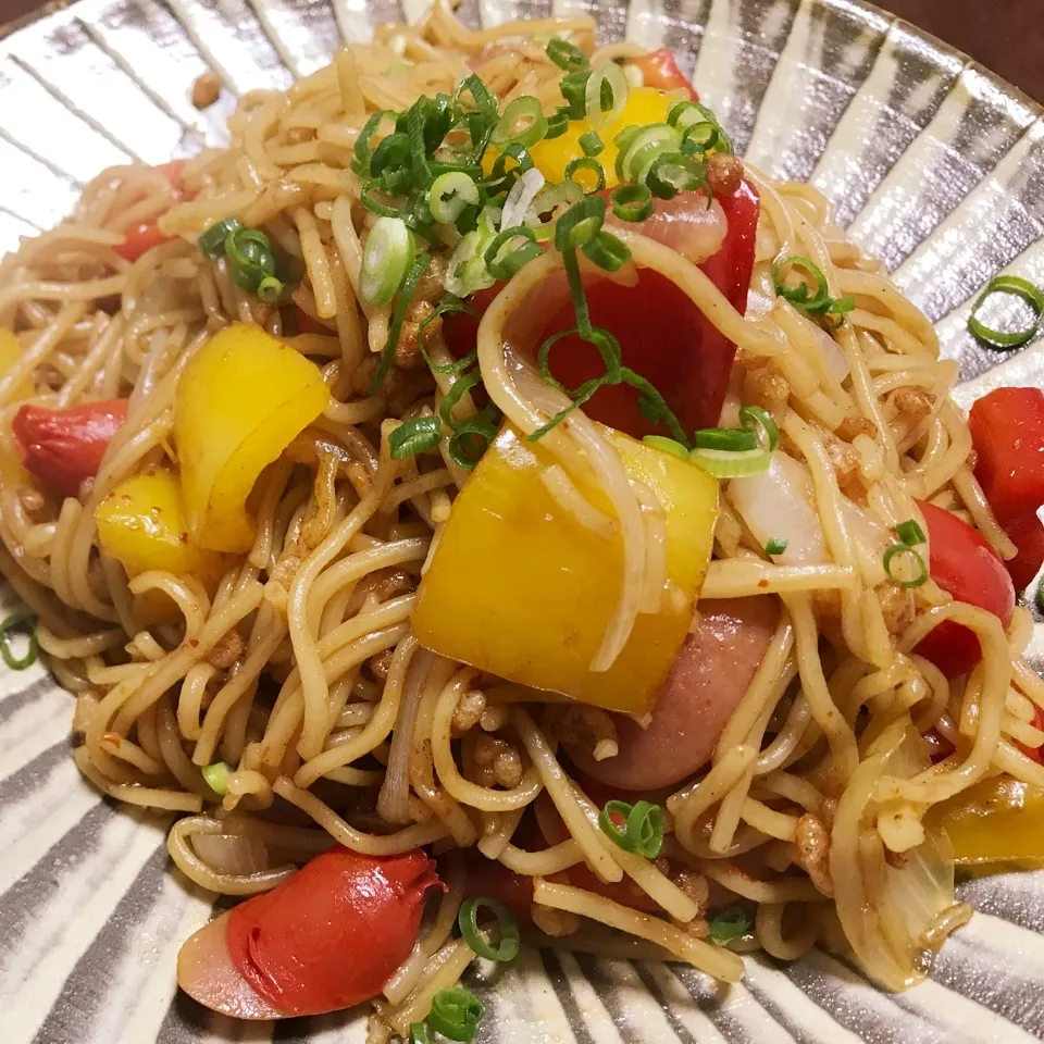 お昼は焼きそばにしました〜❣️|ビーグルさん