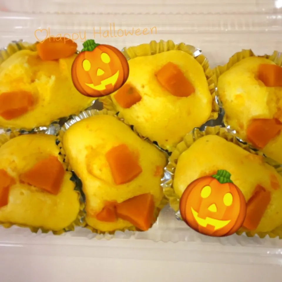 Snapdishの料理写真:🎃かぼちゃ蒸しパンでハロウィン🎃|pippiさん