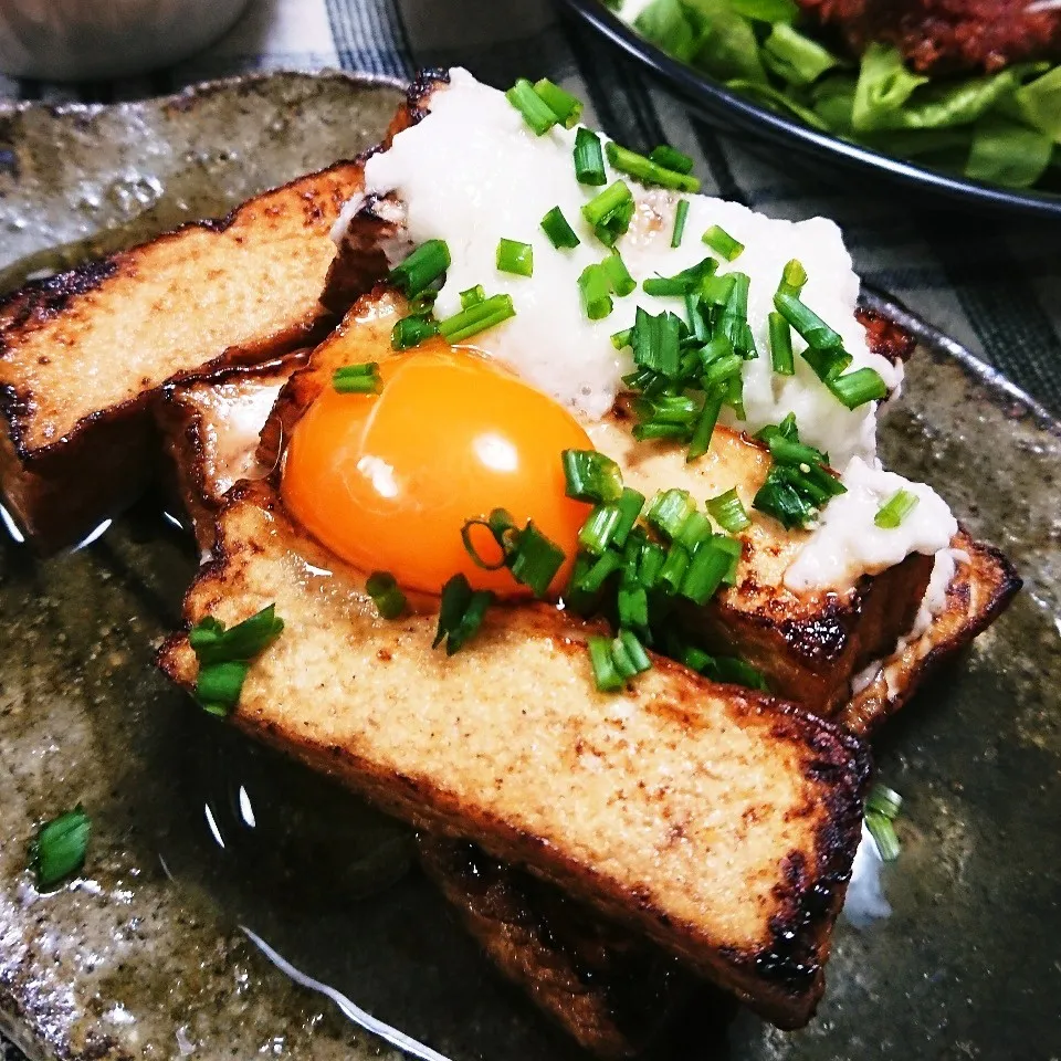 焦がし醤油♪厚揚げの月見とろろがけ～|とまと🍅さん