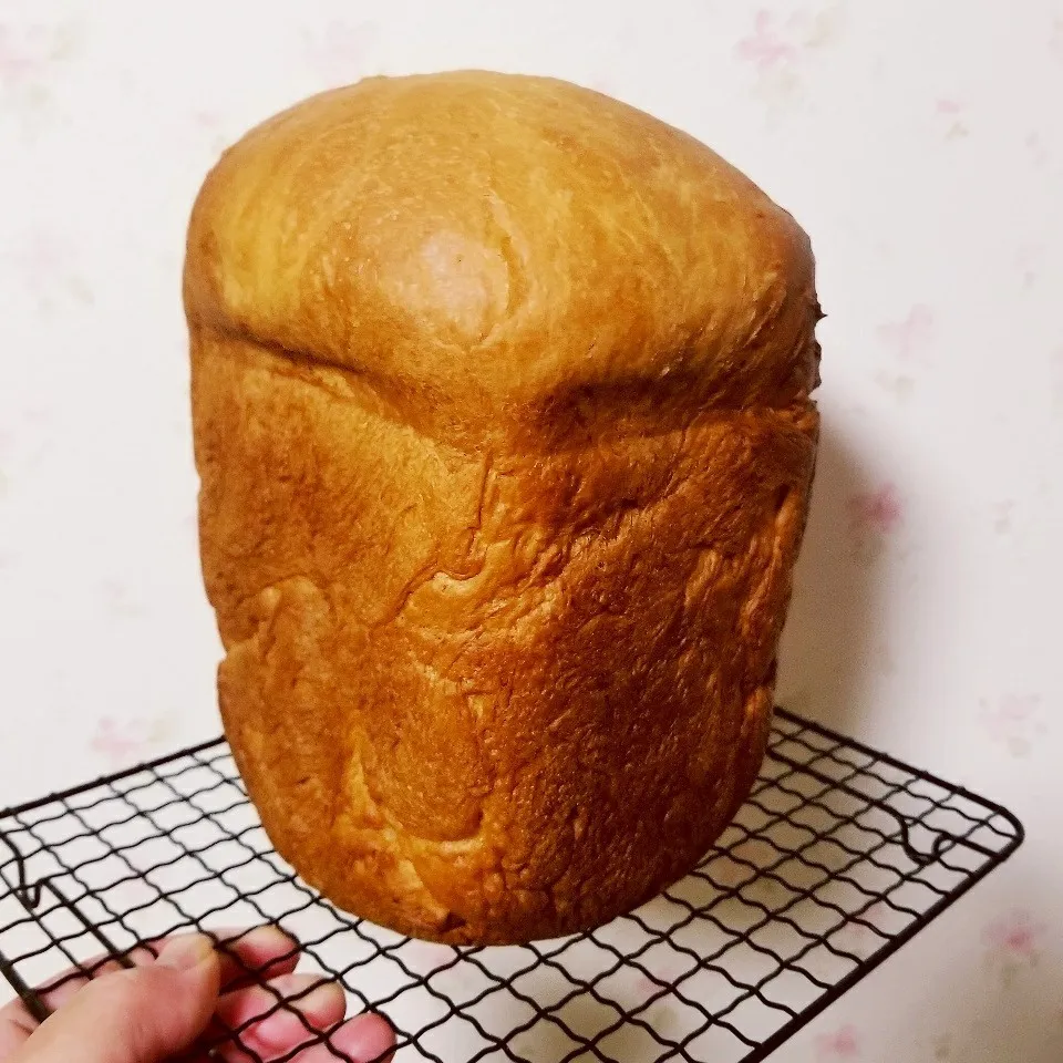 生クリーム食パン🍞|まんまるこさん