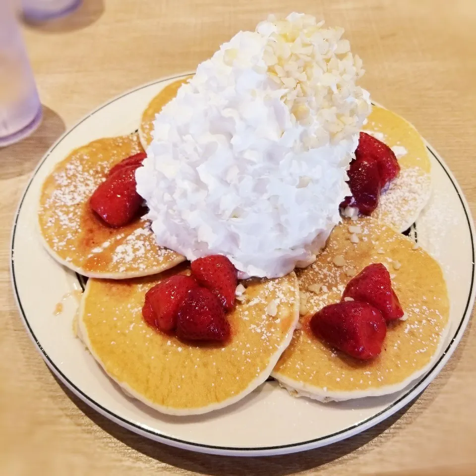 エッグシングスのパンケーキ|まんまるこさん