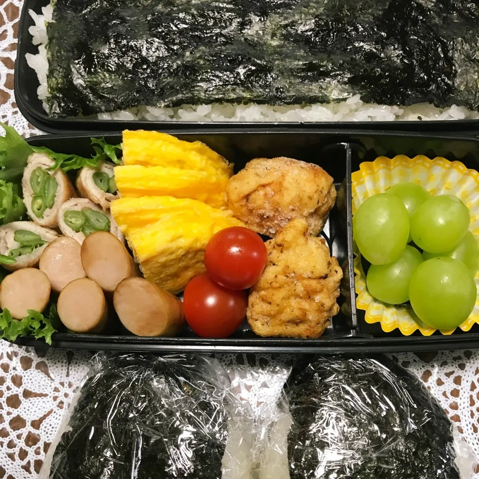 Snapdishの料理写真:高3息子のお弁当🍱🍙9/4|iguigupopさん