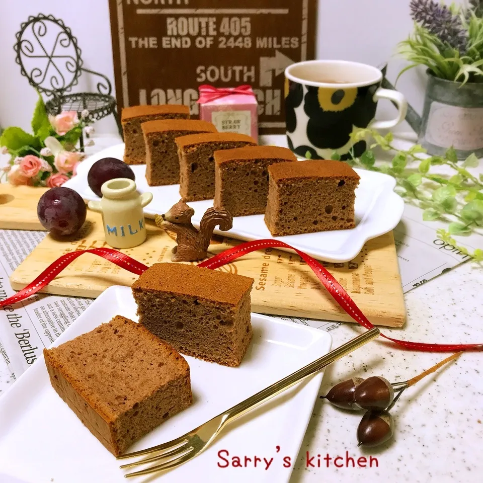 Snapdishの料理写真:ココアを入れて♡ふんわり弾力ココアカステラ♡|Sarryさん