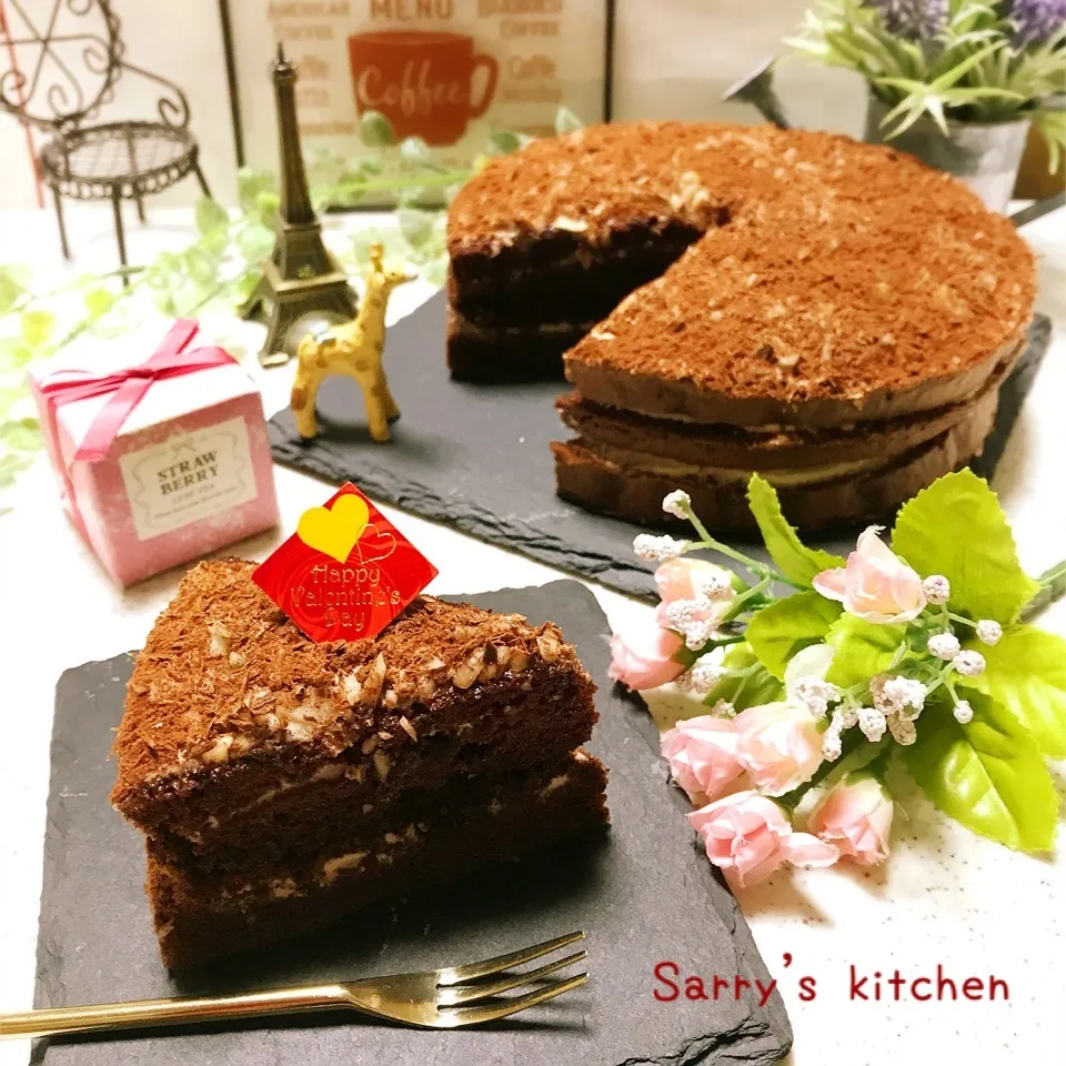 Snapdishの料理写真:バレンタインに♡ラム酒たっぷり大人のネイキッドチョコケーキ♪|Sarryさん