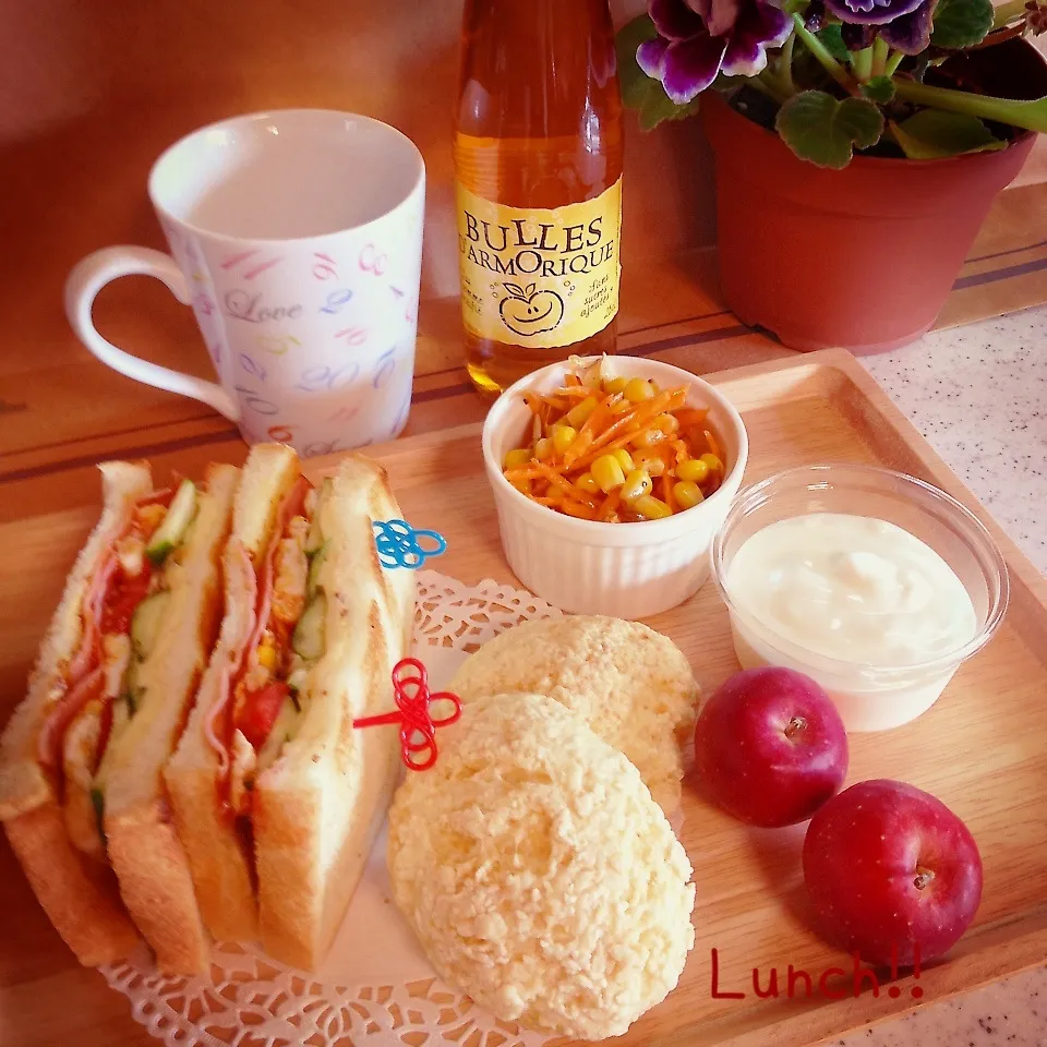 Snapdishの料理写真:サンドイッチランチ|Sarryさん