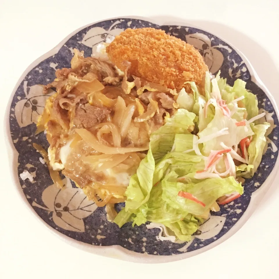 Snapdishの料理写真:夏休みの息子のランチ|takarinさん