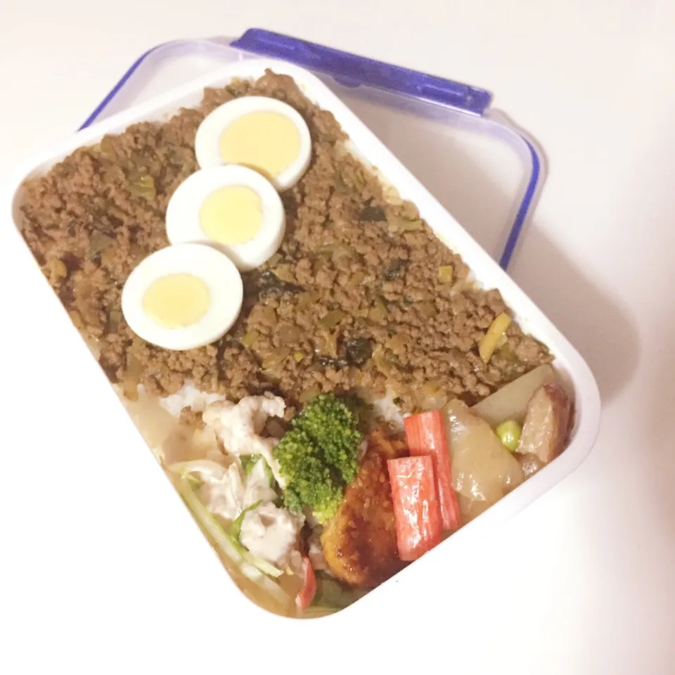 Snapdishの料理写真:ドライカレー弁当|takarinさん