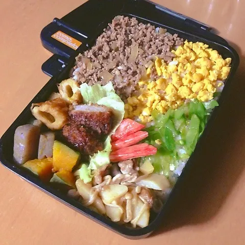 三色そぼろ弁当|takarinさん