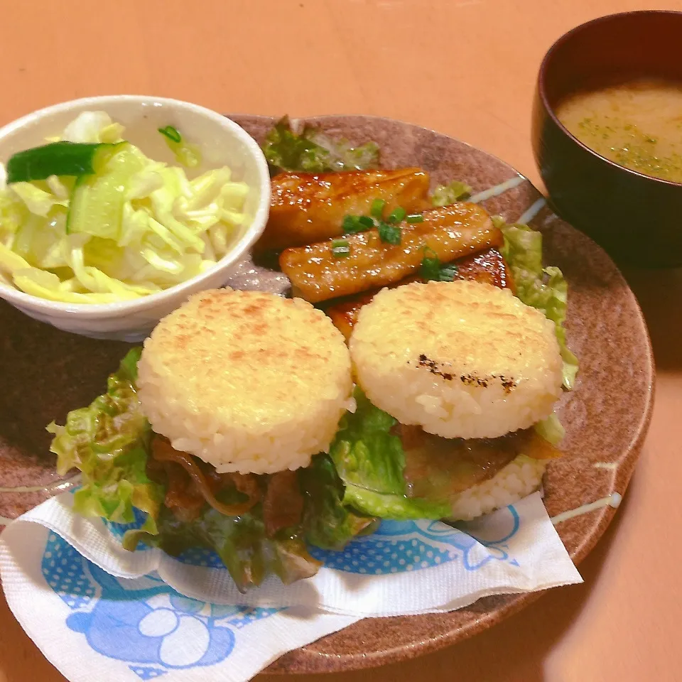 今晩は次男リクエスト！ 焼肉ライスバーガー|takarinさん