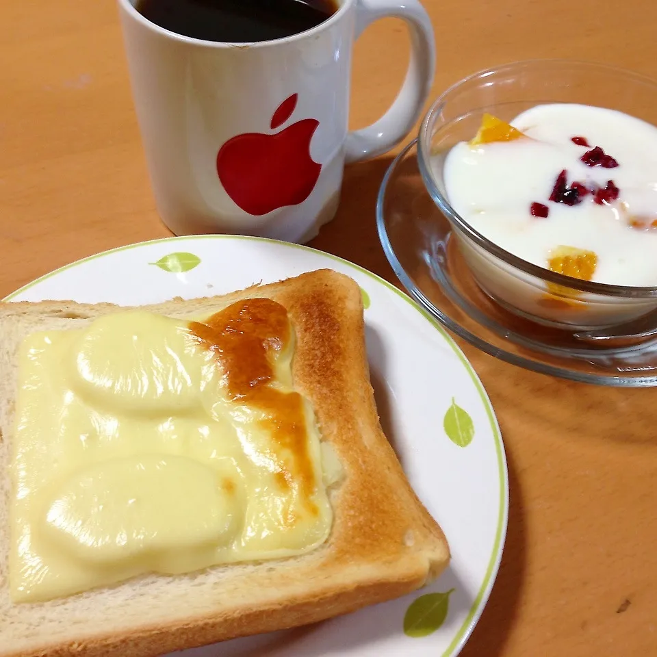 Snapdishの料理写真:朝ごパン|takarinさん