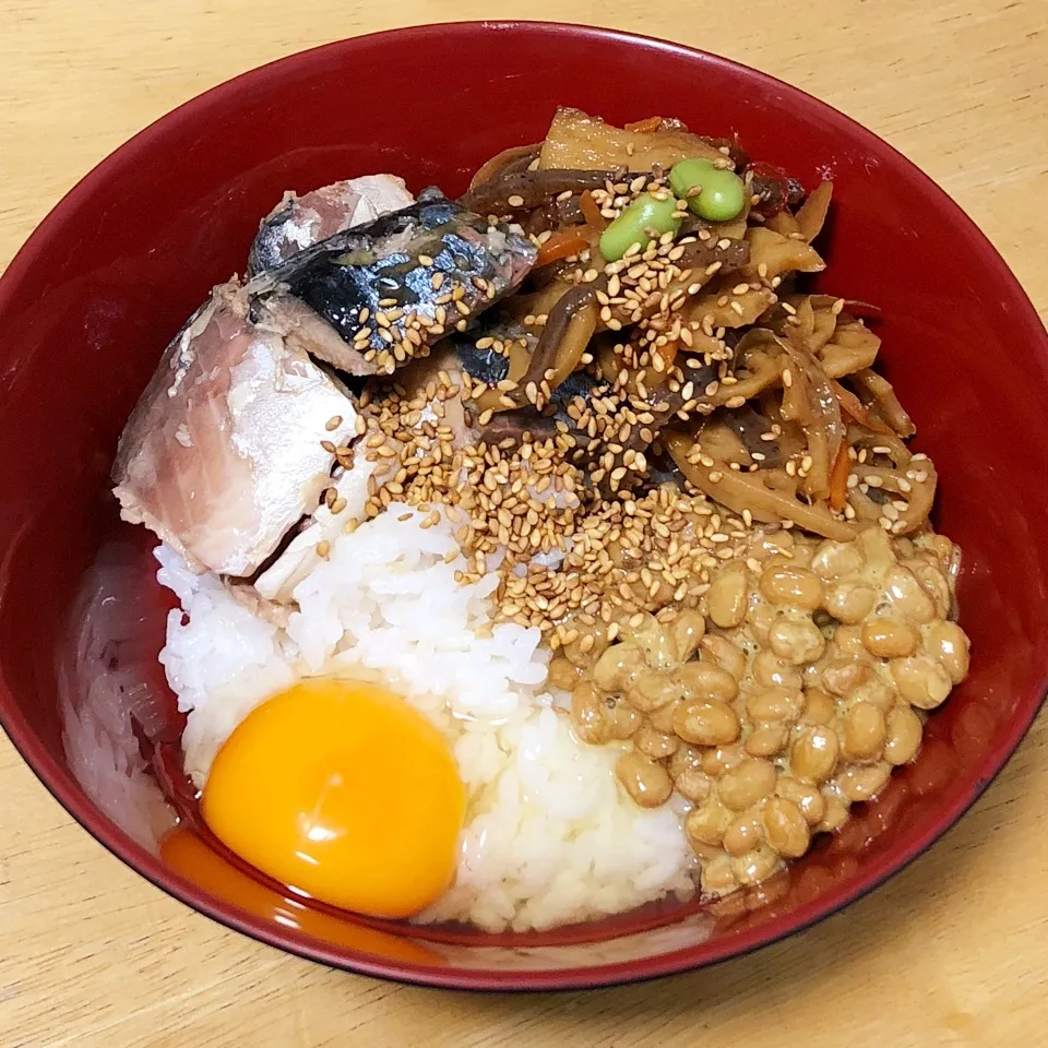 あるもののっけ丼💦|Makokoさん