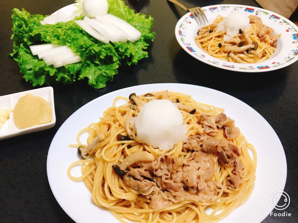 大根いただいたので大根メニュー
和風おろしパスタとバーニャカウダで食べる大根サラダ|笠原 涼さん