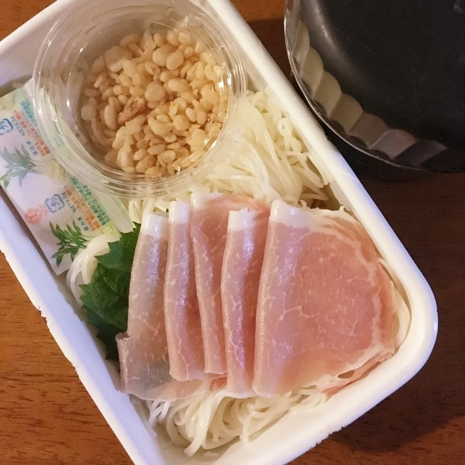 Snapdishの料理写真:生ハムそうめん弁当|なつこいっきママさん