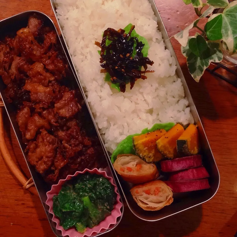 Snapdishの料理写真:カルビ焼肉弁当|なつこいっきママさん