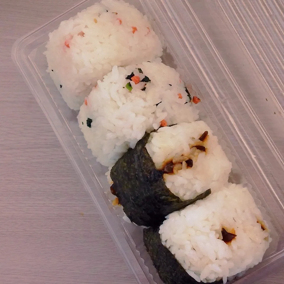 母弁（食べ過ぎじゃね？弁当）|なつこいっきママさん