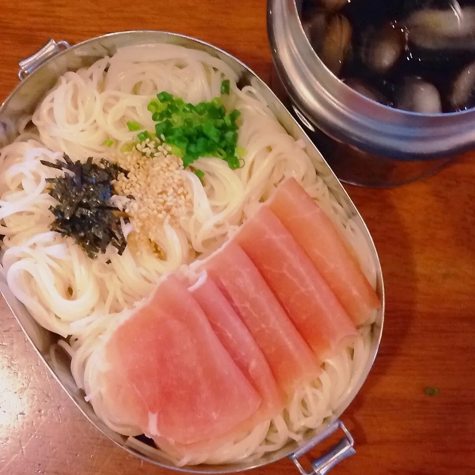 Snapdishの料理写真:生ハムそうめん弁当|なつこいっきママさん