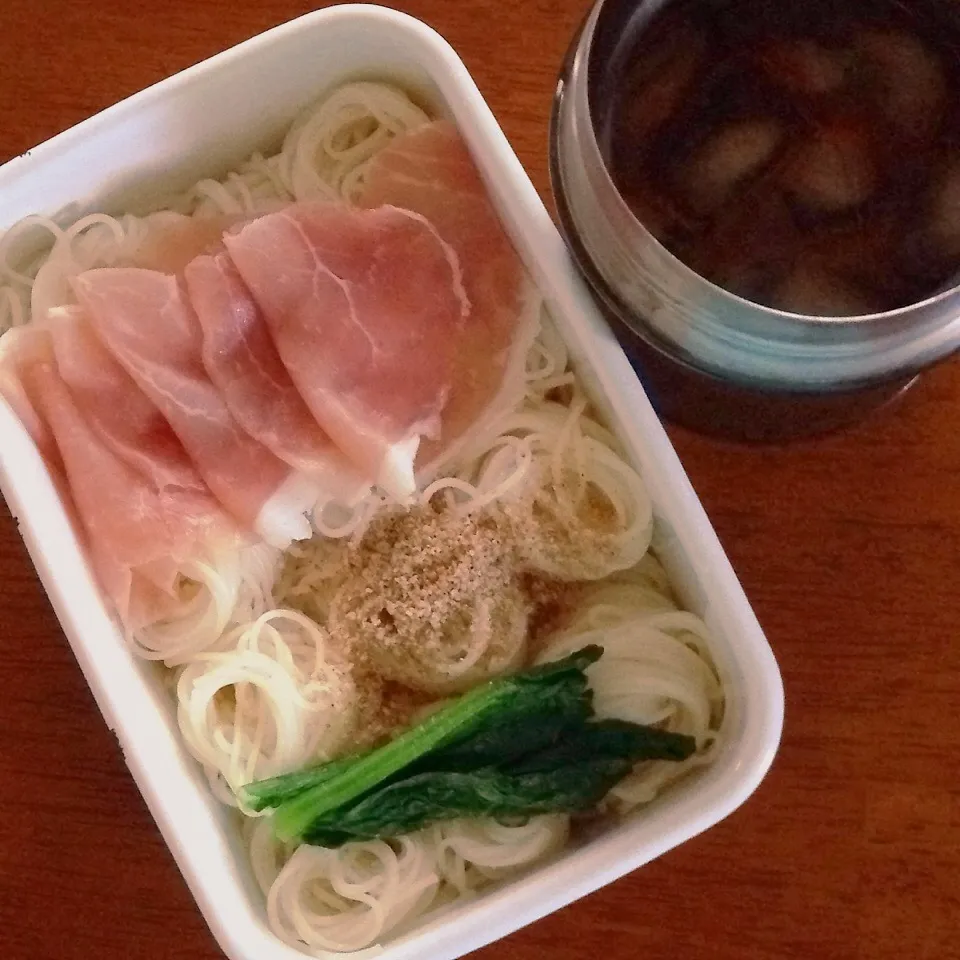 ピリ辛ダレそうめん弁当|なつこいっきママさん